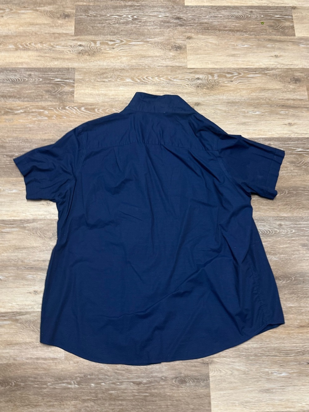 ALFANI— men’s button up dress shirt - Picture 2 of 6